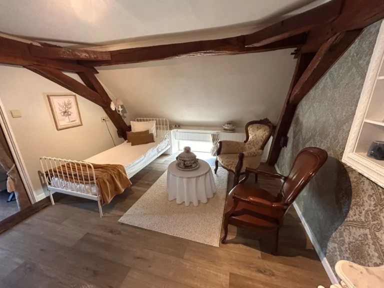 c564d637-1872-4b84-bafb-61b910ae3154