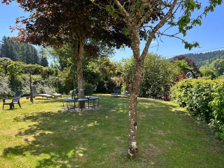 f2810f70-d133-4ef6-bdbc-a62fe078132e